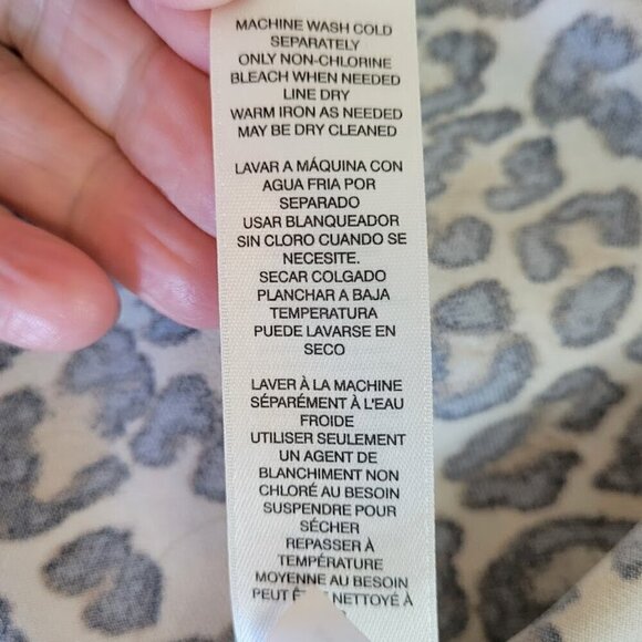 Chico's Animal-Print Mock-Neck Top SZ S 3/4 Sleeve Straight Hip Length Hem - Picture 14 of 15